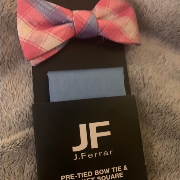 NWT JF Ferrar Pretied Bow Tie and Pocket Square - Picture 13 of 13